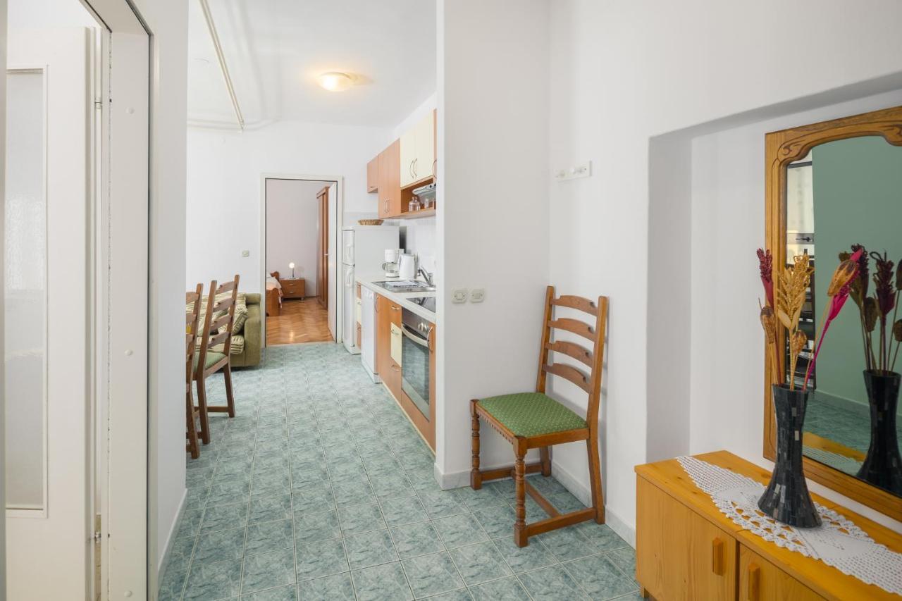 Apartment Korelic Green Garden Пореч Экстерьер фото