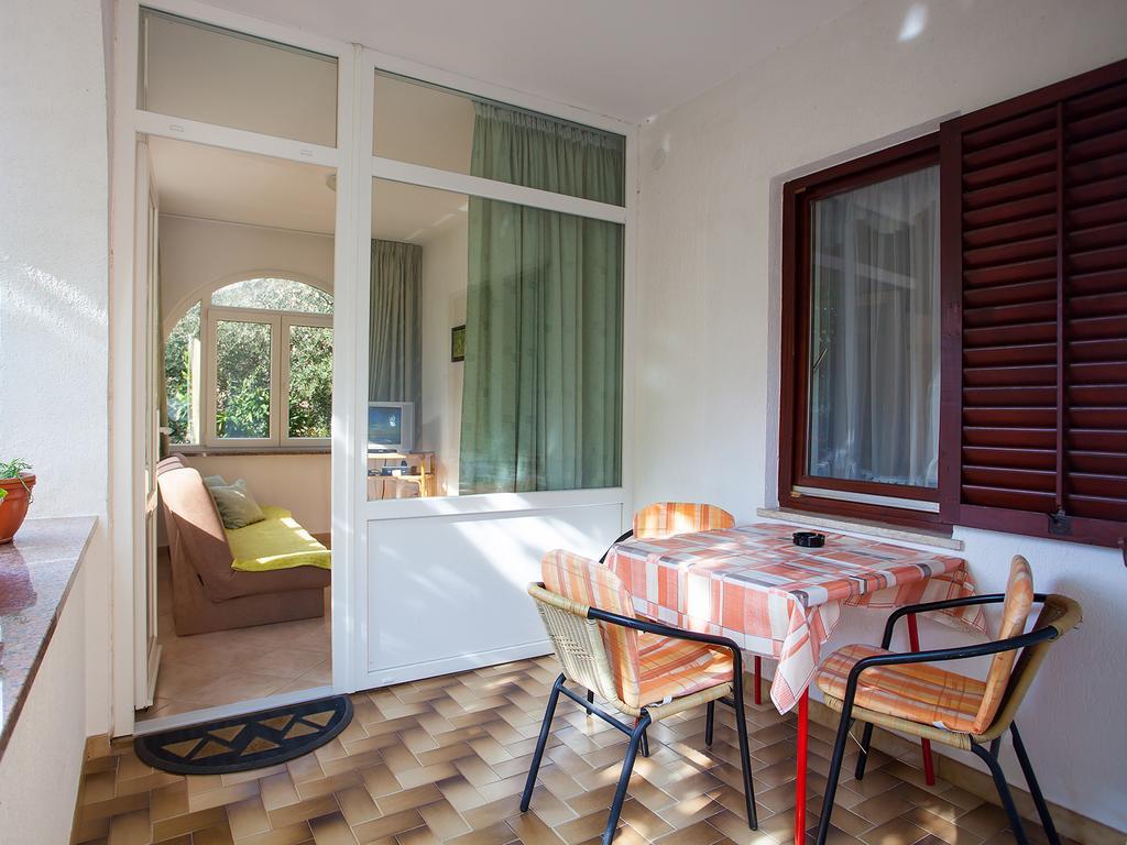 Apartment Korelic Green Garden Пореч Экстерьер фото