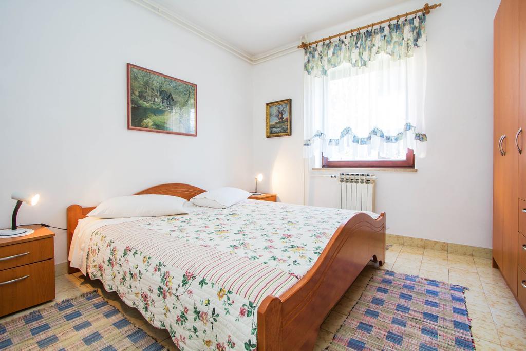 Apartment Korelic Green Garden Пореч Экстерьер фото