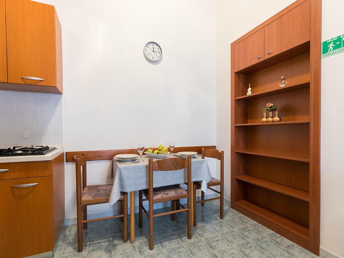 Apartment Korelic Green Garden Пореч Экстерьер фото
